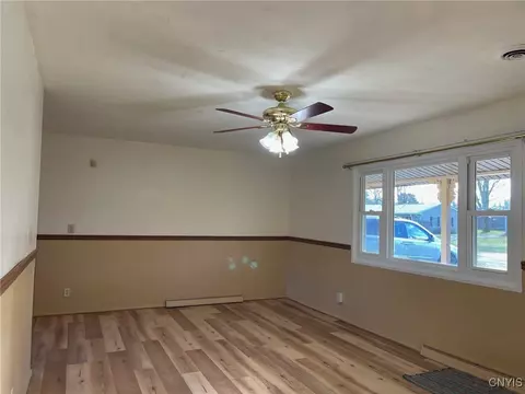 233 Maple Dr, Oneida, NY 13421 photo 9