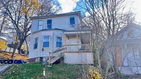 224 Seward St, Syracuse, NY 13203