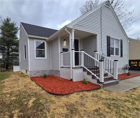 130 N Van Mara Dr, Syracuse, NY 13212