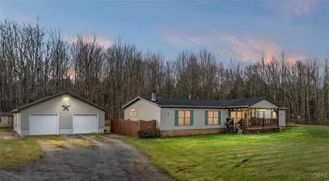 7281 Glass Factory Rd, Trenton, NY 13354