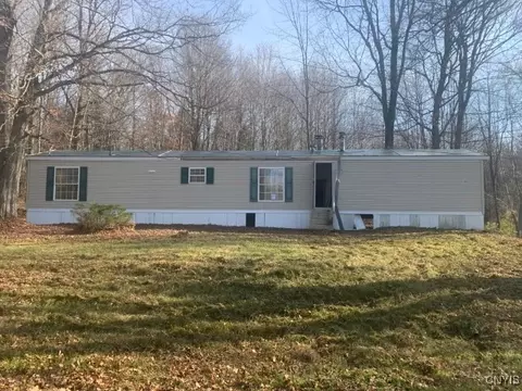 3248 Howlett Rd, Eaton, NY 13334