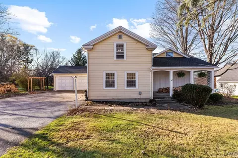 1825 E Lake Rd, Spafford, NY 13152
