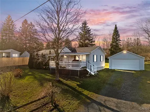 3909 Eager Rd, Lafayette, NY 13078