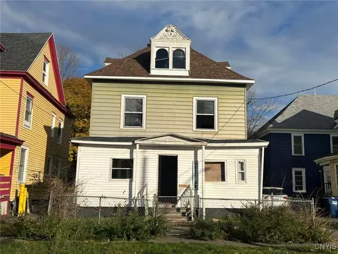 121 Mark Ave, Syracuse, NY 13205