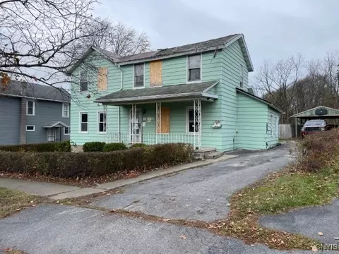 19 Frazee St, Auburn, NY 13021