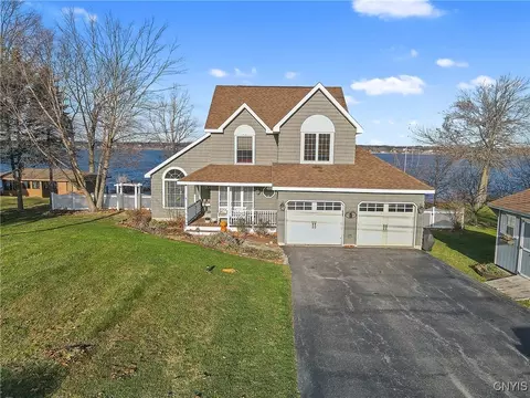 20935 Storrs Rd, Hounsfield, NY 13685