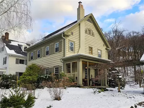 108 Dorset Rd, Syracuse, NY 13210