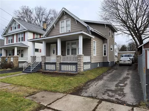 2 Trinity Ave, Whitestown, NY 13495