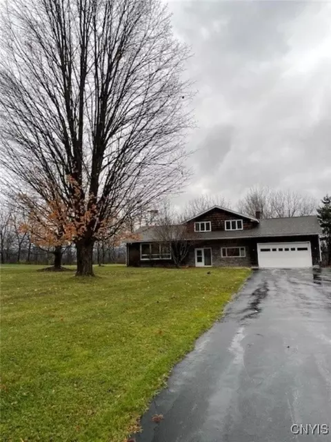 4193 Taylor Rd, Jamesville, NY 13078