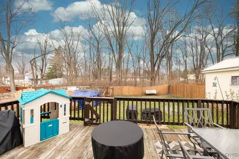 10 Candee St, Schroeppel, NY 13135 photo 6