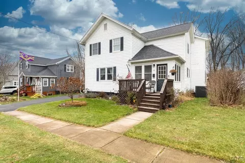 10 Candee St, Schroeppel, NY 13135 photo 4