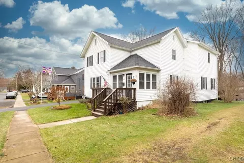 10 Candee St, Schroeppel, NY 13135 photo 3