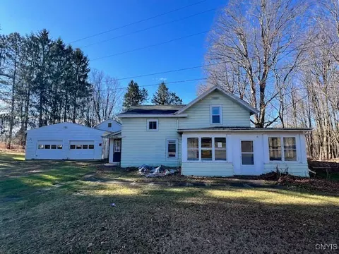 6041 Sherburne Rd, Eaton, NY 13334
