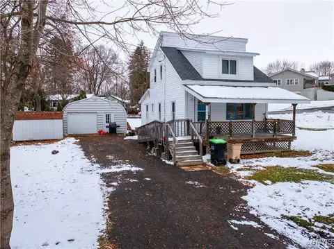 109 Arthur St, Herkimer, NY 13350