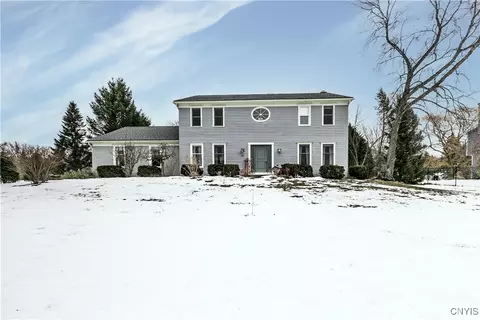4915 Bentbrook Dr, Manlius, NY 13104