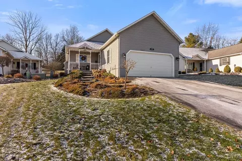 5389 British Open Ln, Camillus, NY 13031