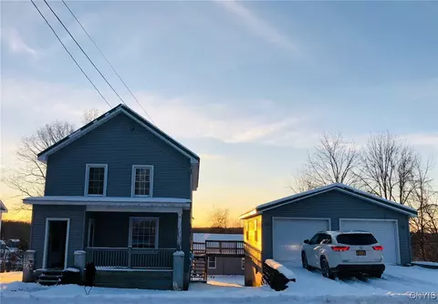 3619 County Route 57 Rd, Volney, NY 13126