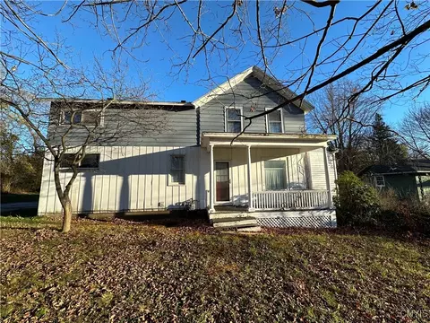 7425 State Route 104, Oswego, NY 13126
