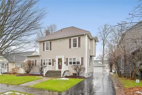 33 Geer Ave, Utica, NY 13501
