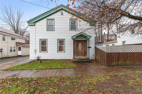 308 Seneca St, Fulton, NY 13069