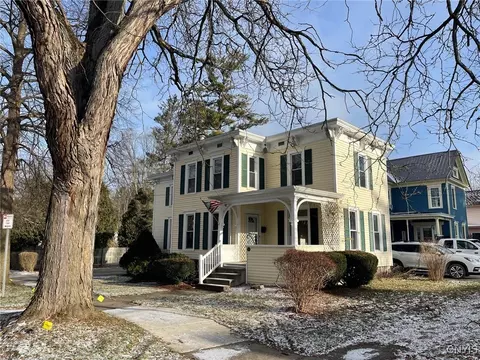 461 Elizabeth St, Oneida, NY 13421