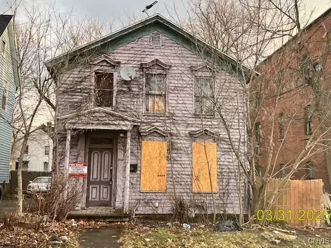 1208 Green St, Utica, NY 13502