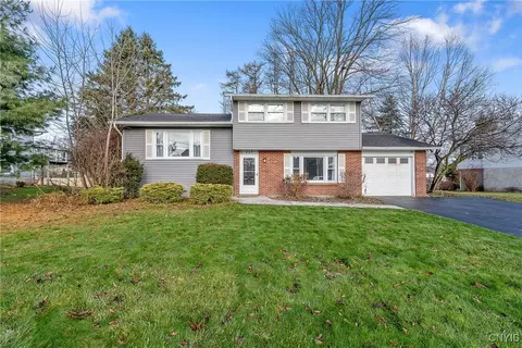 438 Birchwood Blvd, Van Buren, NY 13027