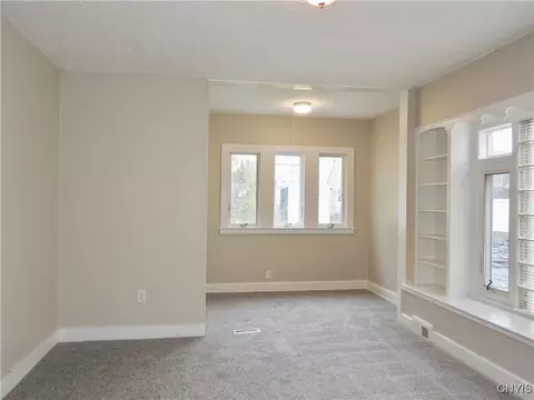 613 Seeley Rd, Syracuse, NY 13224 photo 8