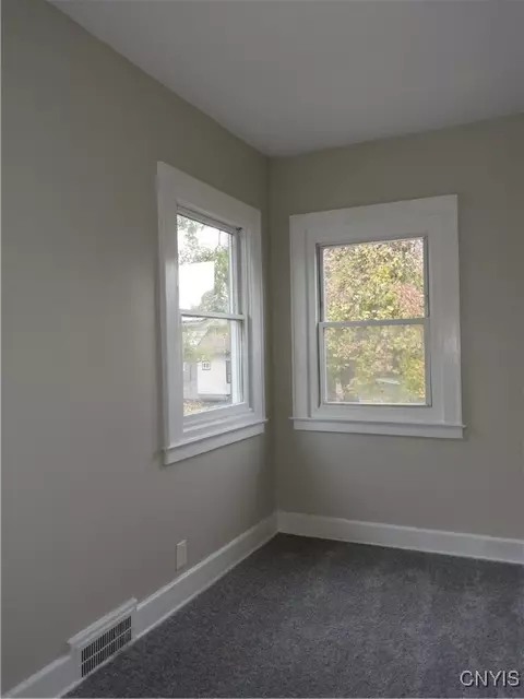 613 Seeley Rd, Syracuse, NY 13224 photo 22