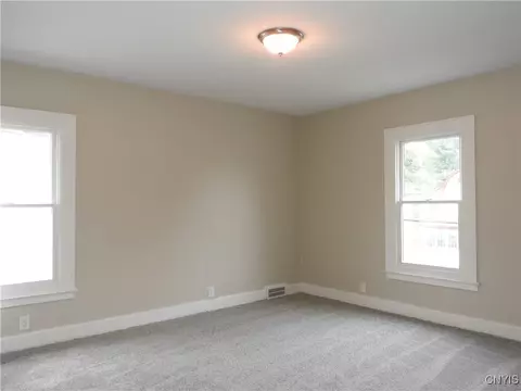 613 Seeley Rd, Syracuse, NY 13224 photo 20
