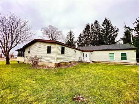 21357 Storrs Rd, Hounsfield, NY 13685