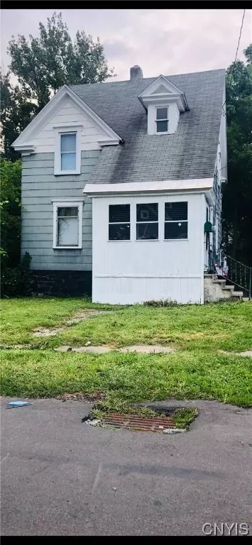 154 Seeley Ave, Syracuse, NY 13205