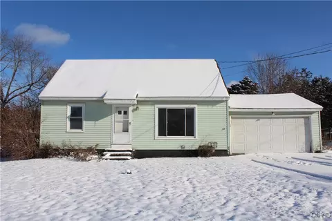 101 Fairwood Dr, Van Buren, NY 13209