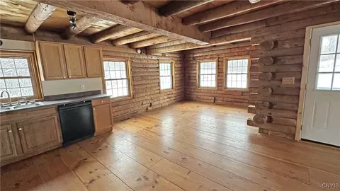 7470 River Rd, Van Buren, NY 13112 photo 6