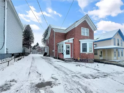 815 Chestnut St, Utica, NY 13502