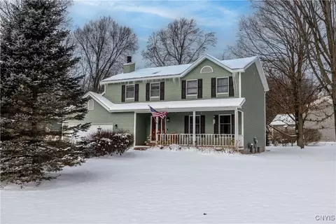 6580 Garlock Ln, Lysander, NY 13027 photo 2