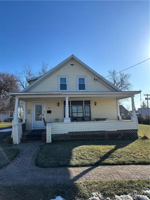 23 Bethune St, Alexandria, NY 13607