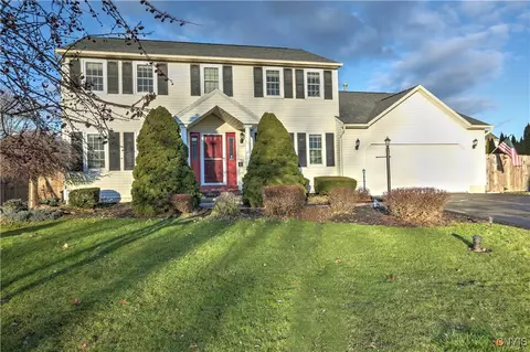 8425 Sugar Pine Cir, Liverpool, NY 13090