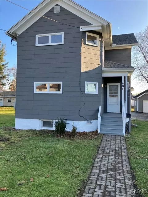 404 Mccool Ave, East Syracuse, NY 13057
