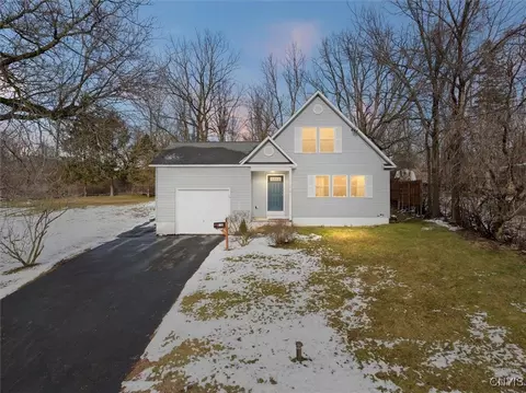 130 Pardee Ave, Geddes, NY 13219