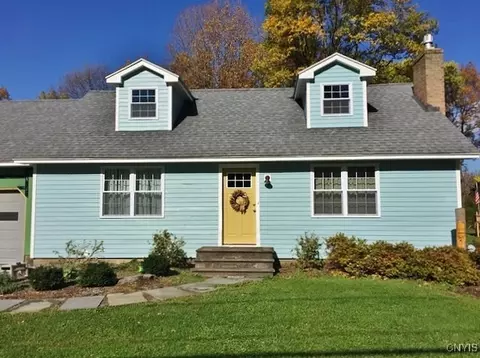5965 Sewickley Dr, Jamesville, NY 13078 photo 3