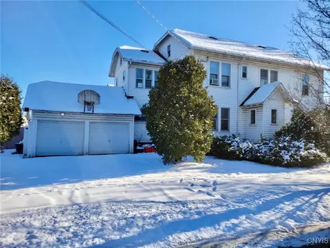 2012 Noyes St, Utica, NY 13502