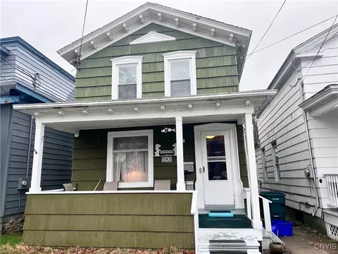 88 W Oneida St, Oswego, NY 13126
