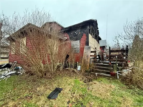 32 E 2nd St, Oneida, NY 13421 photo 8