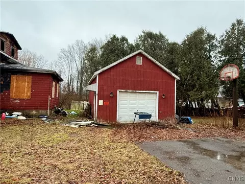 32 E 2nd St, Oneida, NY 13421 photo 5