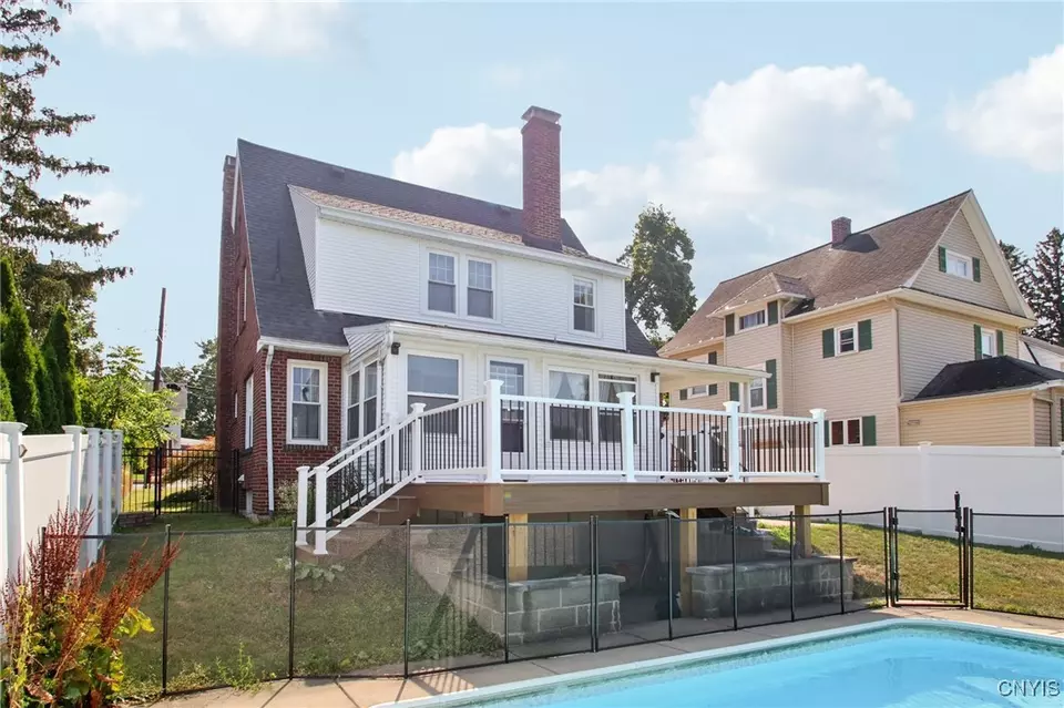 Exterior - 1 Alden Ave, Auburn, NY 13021 photo 4 of 7