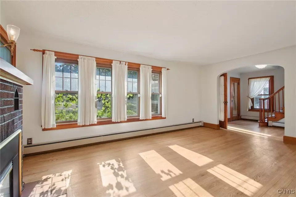 Living - 1 Alden Ave, Auburn, NY 13021 photo 2 of 5