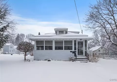 59 Capitol St, Auburn, NY 13021
