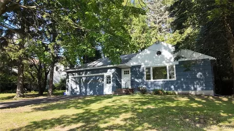 218 Terry Rd N, Geddes, NY 13209