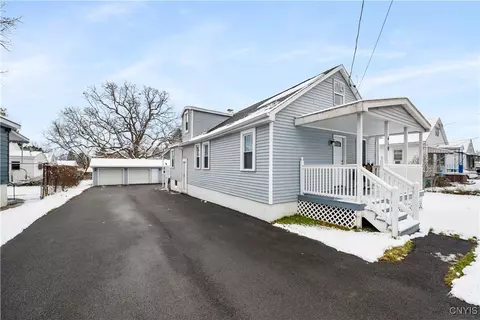 410 Buckley Rd, Salina, NY 13088